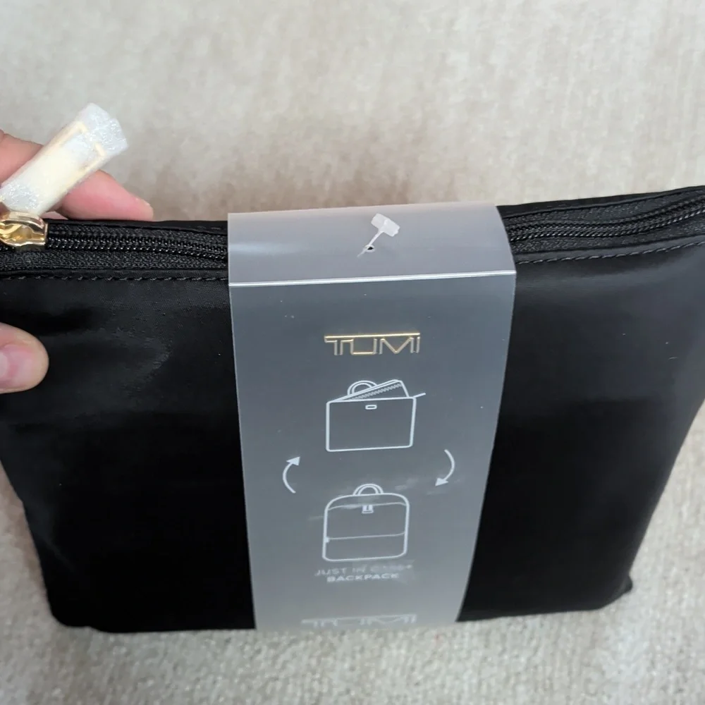 Nwt Tumi Just In Case Backpack - Picture 7 of 8
